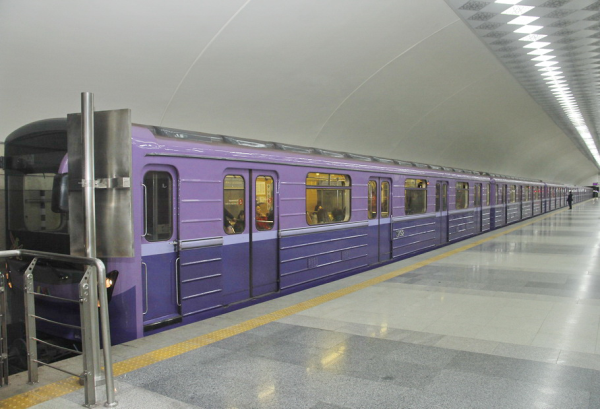 Zəlzələ Bakı metrosunua necə təsir edib? - AÇIQLAMA